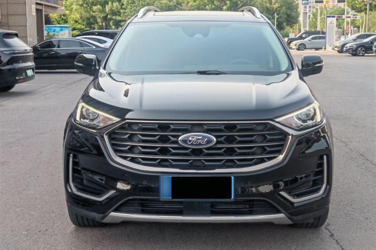 Used Ford Edge 2021 PLUS EcoBoost 245 Two-Wheel-Drive Titanium 7-Seater Exterior 3