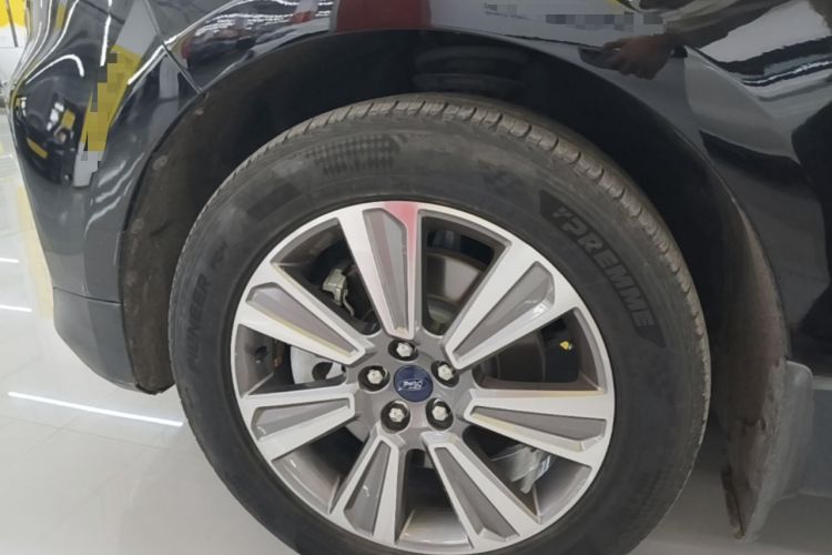 Used Ford Edge 2021 PLUS EcoBoost 245 Two-Wheel-Drive Platinum Edition 5 Seats Exterior 4