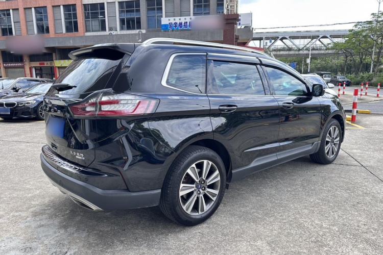 Used Ford Edge 2021 PLUS EcoBoost 245 Two-Wheel-Drive Platinum Edition 5 Seats Exterior 4