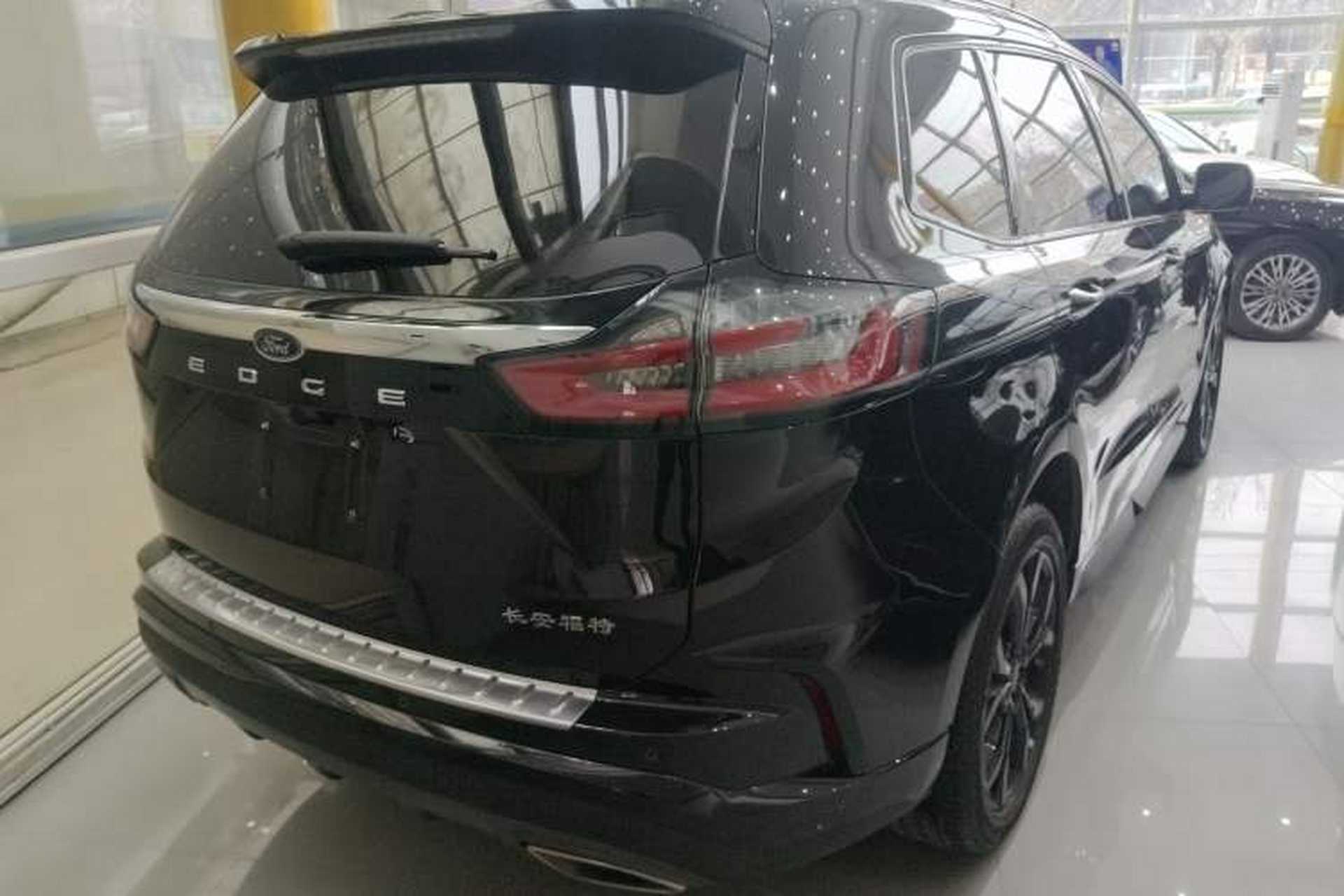 Used Ford Edge 2021 PLUS EcoBoost 245 Two-Wheel-Drive ST-Line 5-Seater Exterior 5