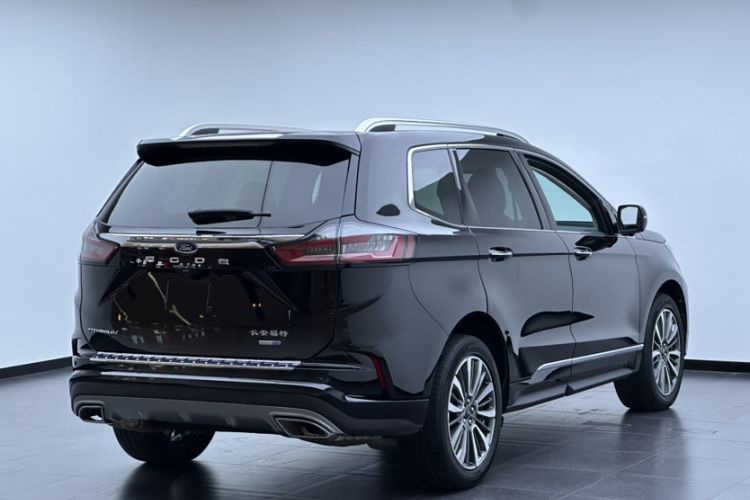 Used Ford Edge 2021 Facelifted PLUS EcoBoost 245 Two-Wheel Drive XLT 7-Seater Exterior 5
