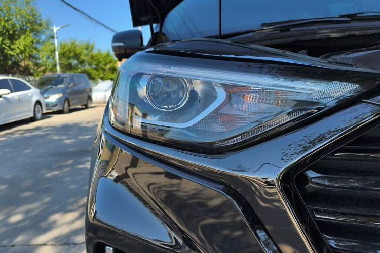 Used Ford Edge 2021 PLUS EcoBoost 245 Two-Wheel-Drive Titanium 7-Seater Exterior 6