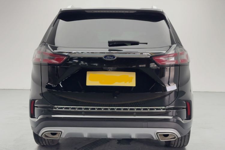 Used Ford Edge 2021 PLUS EcoBoost 245 Two-Wheel-Drive Titanium 7-Seater Exterior 6