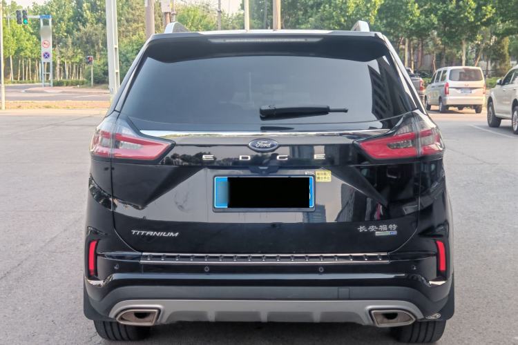 Used Ford Edge 2021 PLUS EcoBoost 245 Two-Wheel-Drive Titanium 7-Seater Exterior 6