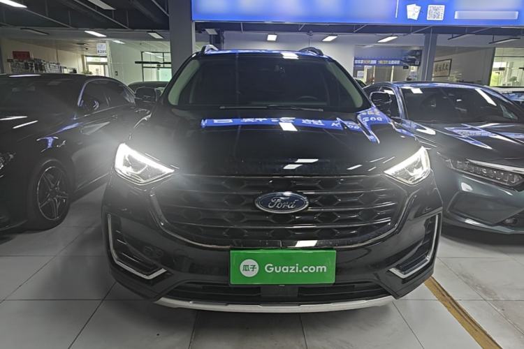 Used Ford Edge 2021 PLUS EcoBoost 245 Two-Wheel-Drive Titanium 7-Seater Front
