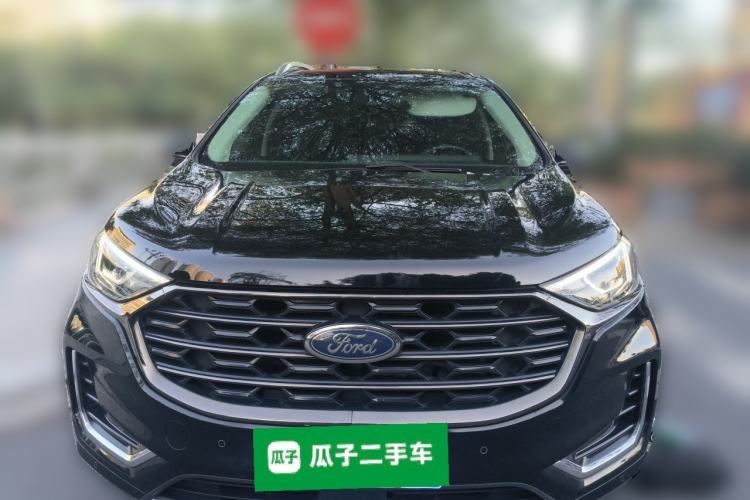 Used Ford Edge 2021 PLUS EcoBoost 245 Two-Wheel-Drive Titanium 7-Seater Front