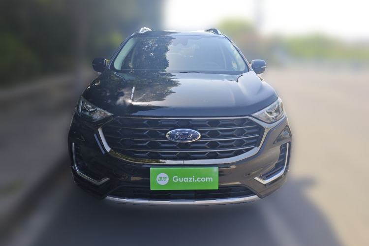 Used Ford Edge 2021 PLUS EcoBoost 245 Two-Wheel-Drive Titanium 7-Seater Front