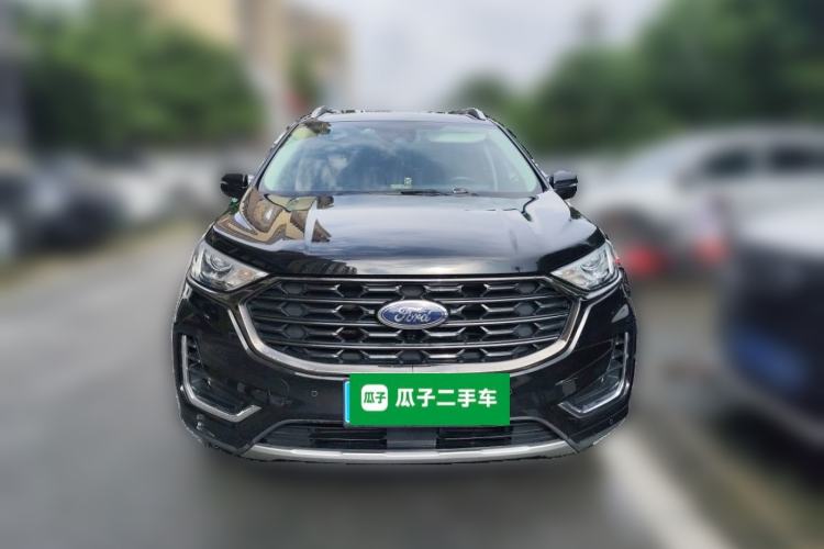 Used Ford Edge 2021 PLUS EcoBoost 245 Two-Wheel-Drive Titanium 7-Seater Front