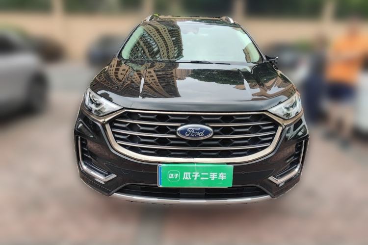 Used Ford Edge 2021 PLUS EcoBoost 245 Two-Wheel-Drive Titanium 7-Seater Front