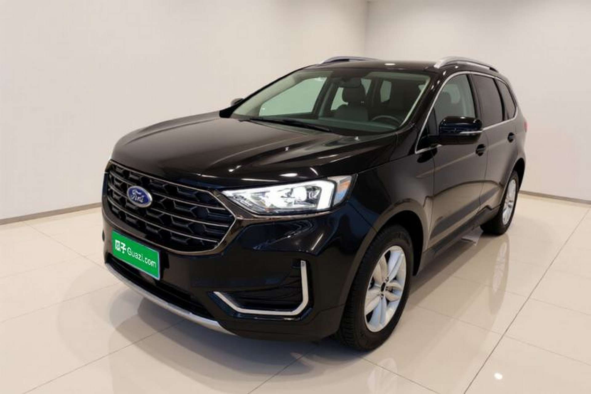 Used Ford Edge 2021 PLUS EcoBoost 245 Two-Wheel-Drive Elite 5-Seater Front Left 45 Deg