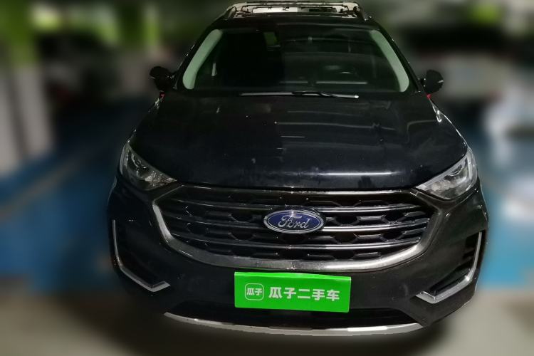 Used Ford Edge 2021 PLUS EcoBoost 245 Two-Wheel-Drive Titanium 7-Seater Front