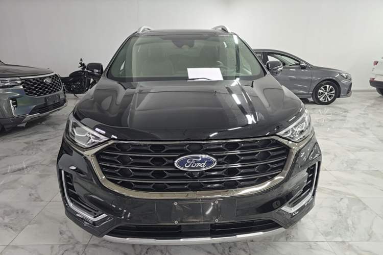Used Ford Edge 2021 PLUS EcoBoost 245 Four-Wheel Drive Titanium Edition 7-Seater Front