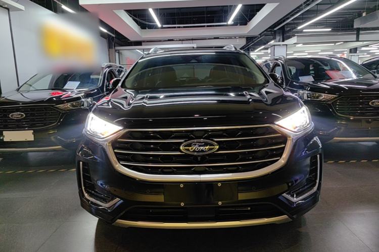 Used Ford Edge 2021 Facelifted PLUS EcoBoost 245 Two-Wheel Drive XLT 7-Seater Front