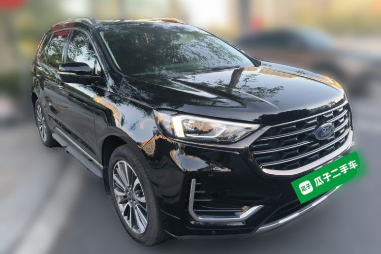 Used Ford Edge 2021 PLUS EcoBoost 245 Two-Wheel-Drive Titanium 7-Seater Front Right 45 Deg