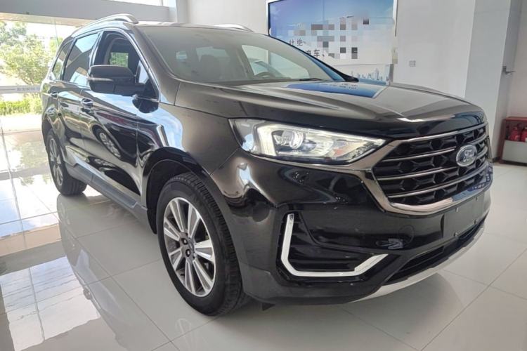 Used Ford Edge 2021 PLUS EcoBoost 245 Two-Wheel-Drive Platinum Edition 5 Seats Front Right 45 Deg