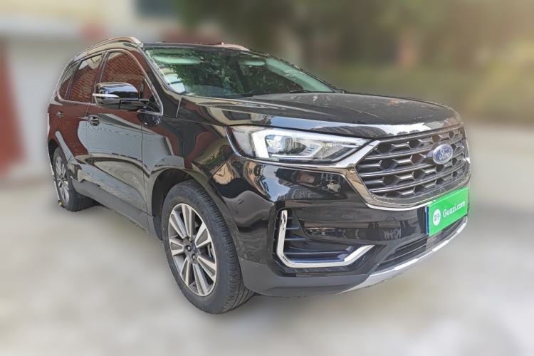 Used Ford Edge 2021 PLUS EcoBoost 245 Two-Wheel-Drive Platinum Edition 5 Seats Front Right 45 Deg