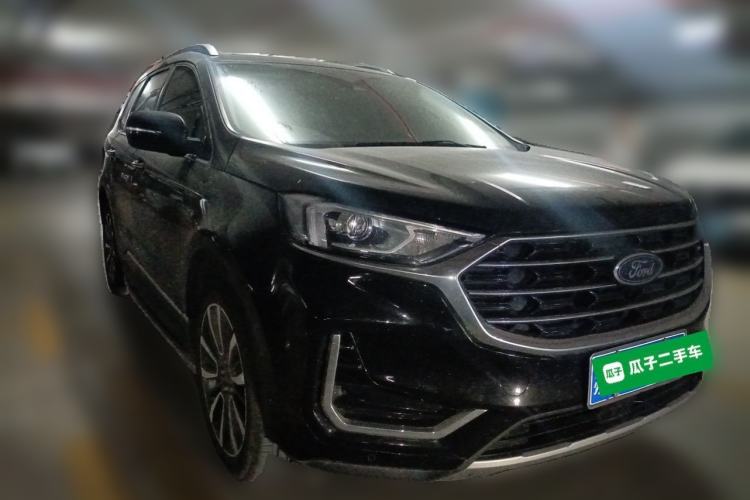 Used Ford Edge 2021 Facelifted PLUS EcoBoost 245 Two-Wheel Drive XLT 7-Seater Front Right 45 Deg