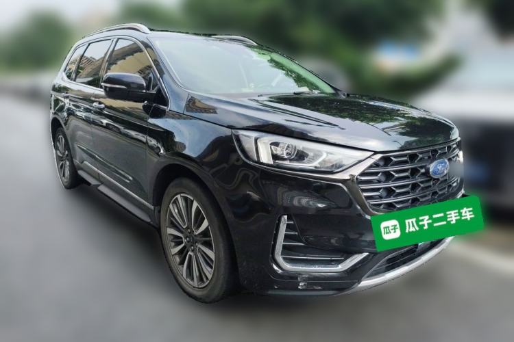 Used Ford Edge 2021 PLUS EcoBoost 245 Two-Wheel-Drive Titanium 7-Seater Front Right 45 Deg