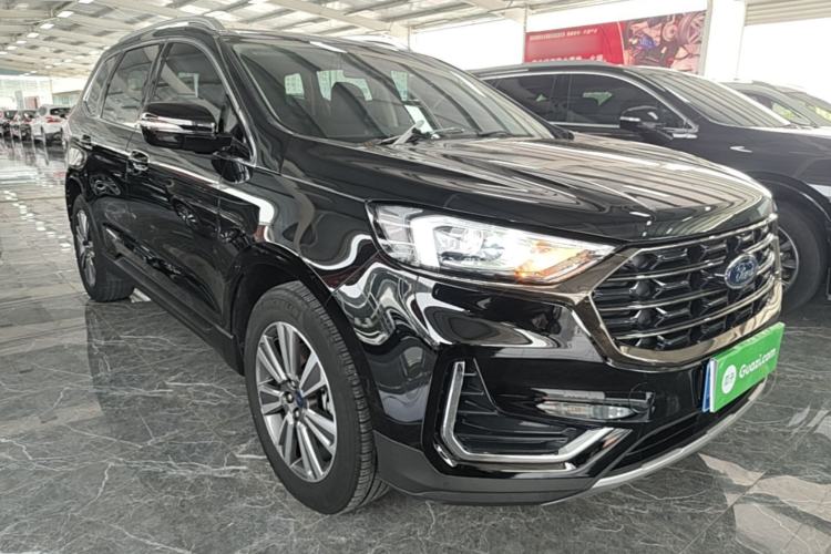 Used Ford Edge 2021 PLUS EcoBoost 245 Two-Wheel-Drive Platinum Edition 5 Seats Front Right 45 Deg