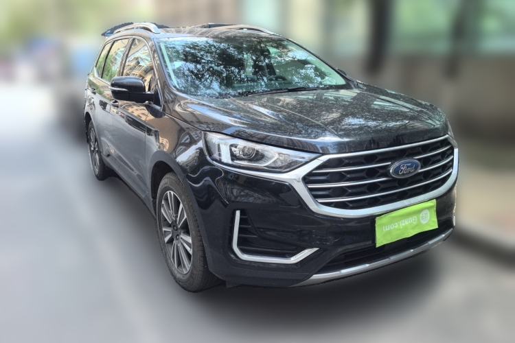 Used Ford Edge 2021 PLUS EcoBoost 245 Two-Wheel-Drive Platinum Edition 5 Seats Front Right 45 Deg