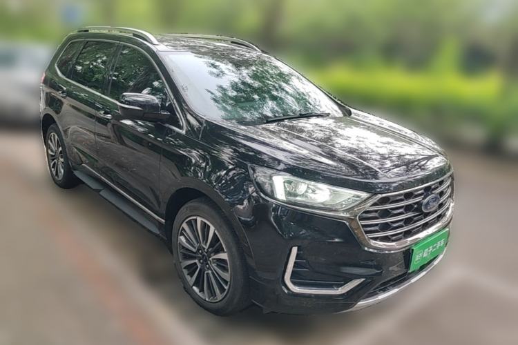 Used Ford Edge 2021 PLUS EcoBoost 245 Two-Wheel-Drive Titanium 7-Seater Front Right 45 Deg