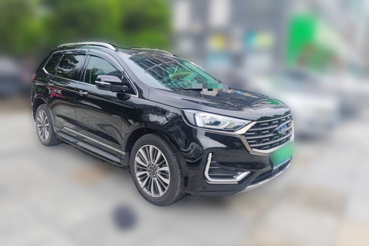 Used Ford Edge 2021 PLUS EcoBoost 245 Two-Wheel-Drive Titanium 7-Seater Front Right 45 Deg