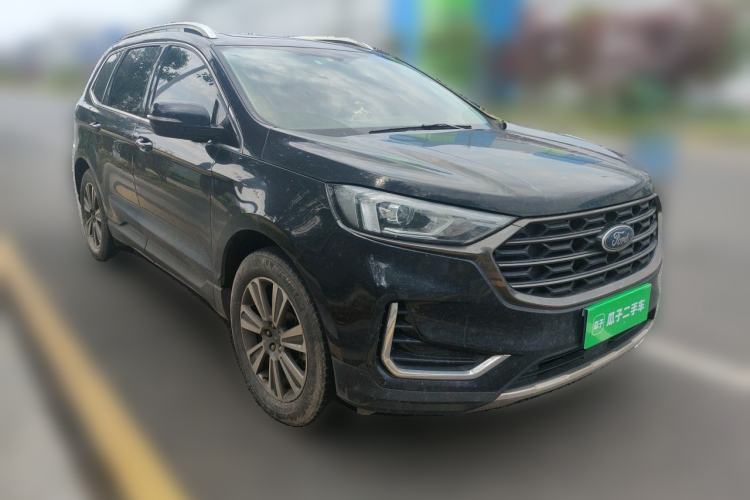 Used Ford Edge 2021 PLUS EcoBoost 245 Two-Wheel-Drive Platinum Edition 5 Seats Front Right 45 Deg