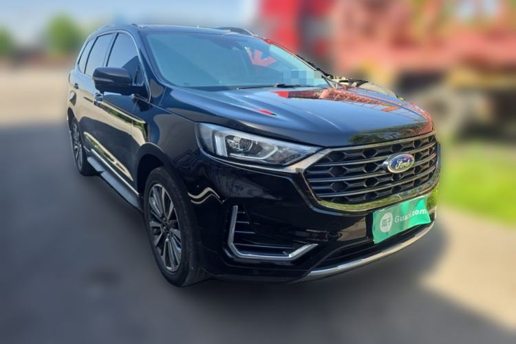 Used Ford Edge 2021 PLUS EcoBoost 245 Two-Wheel-Drive Titanium 7-Seater Front Right 45 Deg