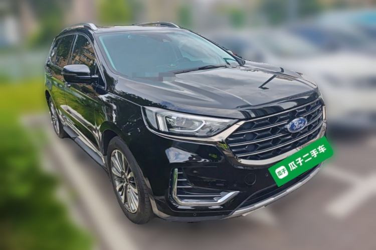Used Ford Edge 2021 PLUS EcoBoost 245 Two-Wheel-Drive Titanium 7-Seater Front Right 45 Deg