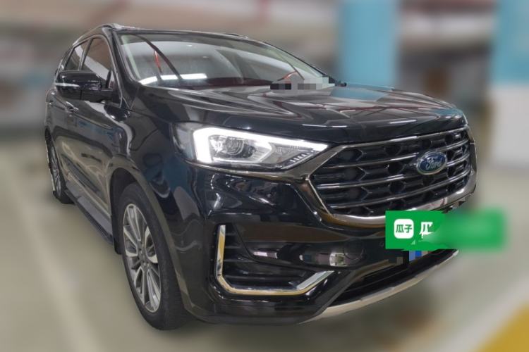 Used Ford Edge 2021 PLUS EcoBoost 245 Two-Wheel-Drive Titanium 7-Seater Front Right 45 Deg