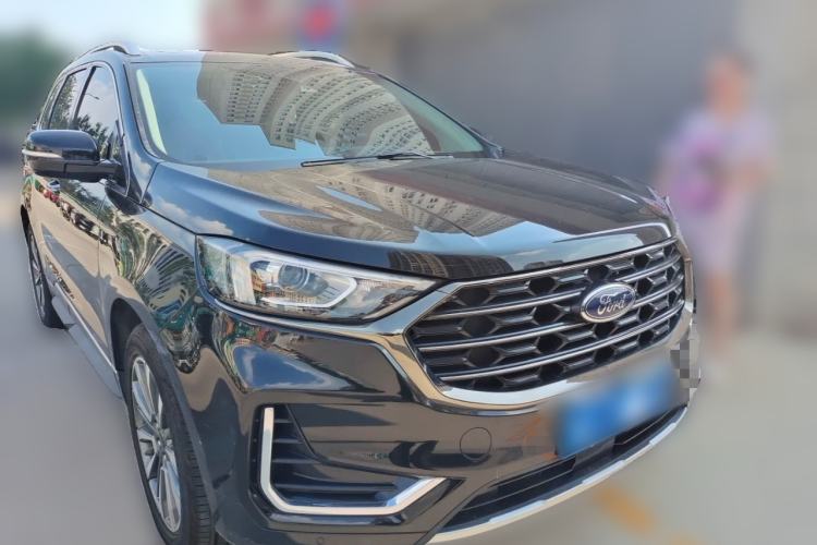 Used Ford Edge 2021 Facelifted PLUS EcoBoost 245 Two-Wheel Drive XLT 7-Seater Front Right 45 Deg