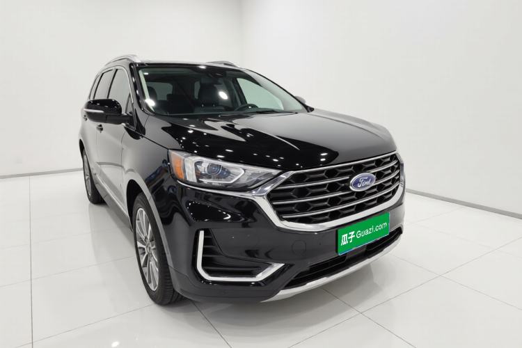 Used Ford Edge 2021 Facelifted PLUS EcoBoost 245 Two-Wheel Drive XLT 7-Seater Front Right 45 Deg
