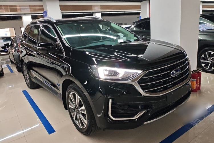 Used Ford Edge 2021 PLUS EcoBoost 245 Two-Wheel-Drive Platinum Edition 5 Seats Front Right 45 Deg