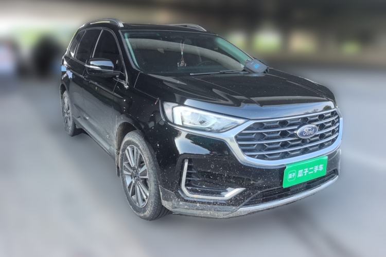 Used Ford Edge 2021 PLUS EcoBoost 245 Two-Wheel-Drive Platinum Edition 5 Seats Front Right 45 Deg