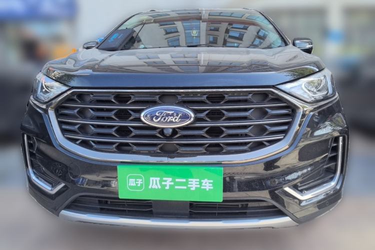 Used Ford Edge 2021 PLUS EcoBoost 245 Two-Wheel-Drive Titanium 7-Seater Front