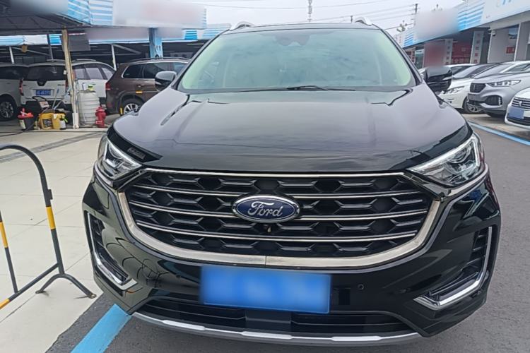 Used Ford Edge 2021 PLUS EcoBoost 245 Two-Wheel-Drive Titanium 7-Seater Front