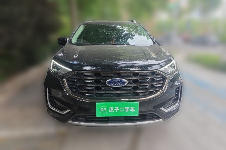 Used Ford Edge 2021 PLUS EcoBoost 245 Two-Wheel-Drive Titanium 7-Seater Front