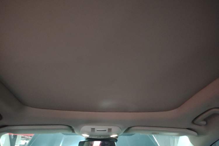 Used Ford Edge 2021 PLUS EcoBoost 245 Two-Wheel-Drive Titanium 7-Seater Headliner