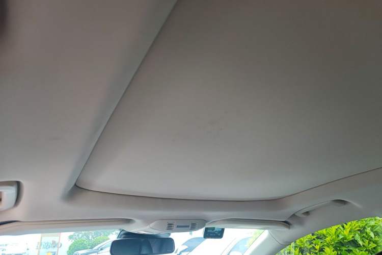 Used Ford Edge 2021 PLUS EcoBoost 245 Two-Wheel-Drive Titanium 7-Seater Headliner