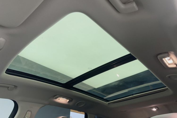 Used Ford Edge 2021 PLUS EcoBoost 245 Two-Wheel-Drive Titanium 7-Seater Headliner