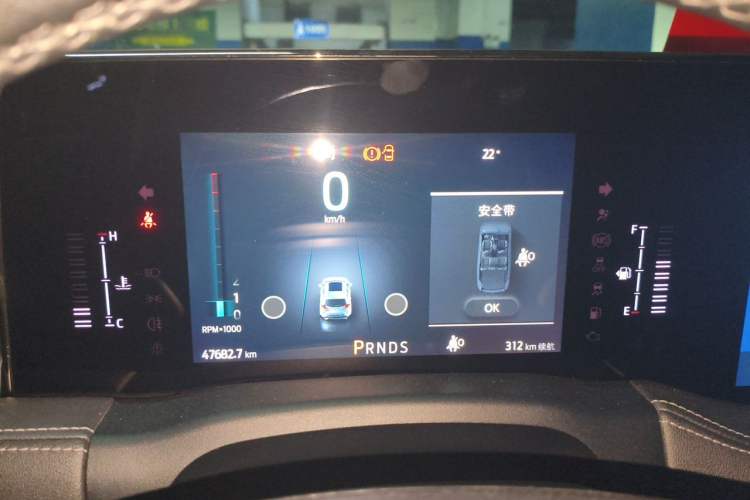 Used Ford Edge 2021 PLUS EcoBoost 245 Two-Wheel-Drive Titanium 7-Seater Instrument Cluster