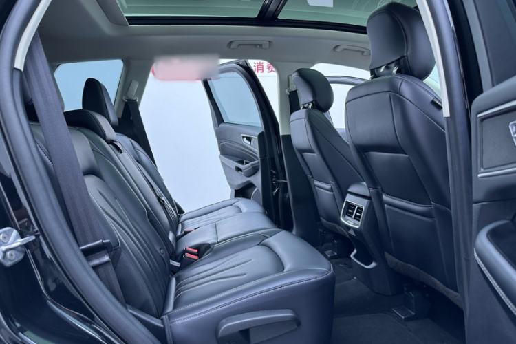 Used Ford Edge 2021 PLUS EcoBoost 245 Two-Wheel-Drive Platinum Edition 5 Seats Interior 1