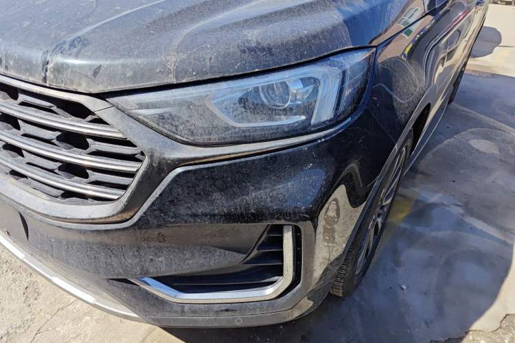Used Ford Edge 2021 PLUS EcoBoost 245 Two-Wheel-Drive Titanium 7-Seater Left Front Headlight