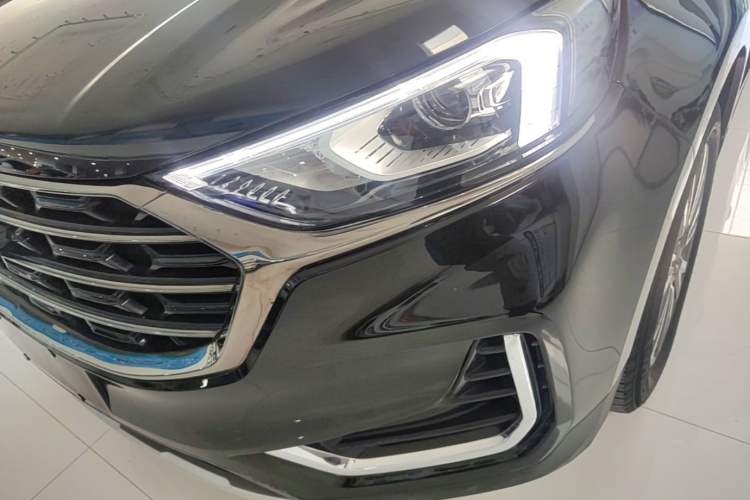 Used Ford Edge 2021 PLUS EcoBoost 245 Two-Wheel-Drive Platinum Edition 5 Seats Left Front Headlight