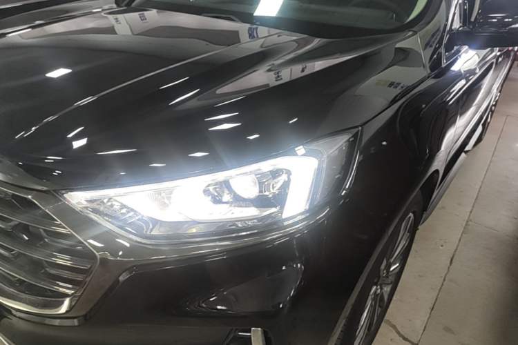 Used Ford Edge 2021 PLUS EcoBoost 245 Two-Wheel-Drive Titanium 7-Seater Left Front Headlight