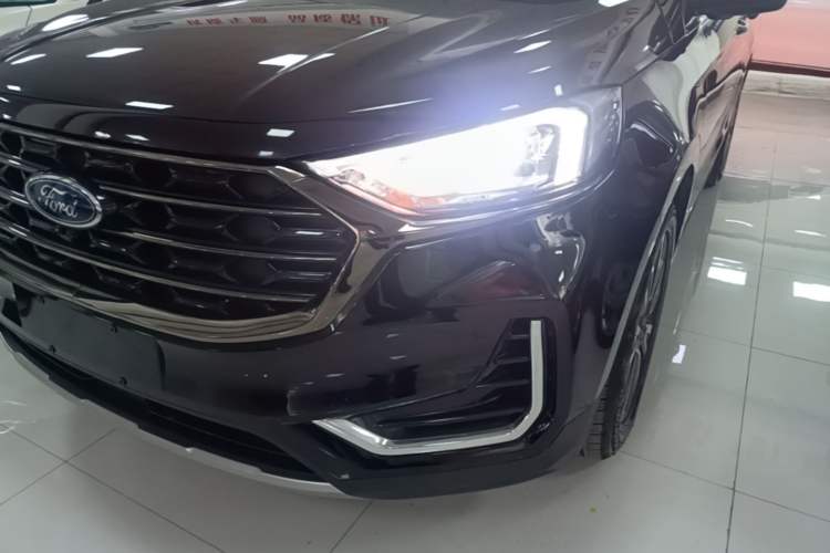Used Ford Edge 2021 PLUS EcoBoost 245 Two-Wheel-Drive Platinum Edition 5 Seats Left Front Headlight