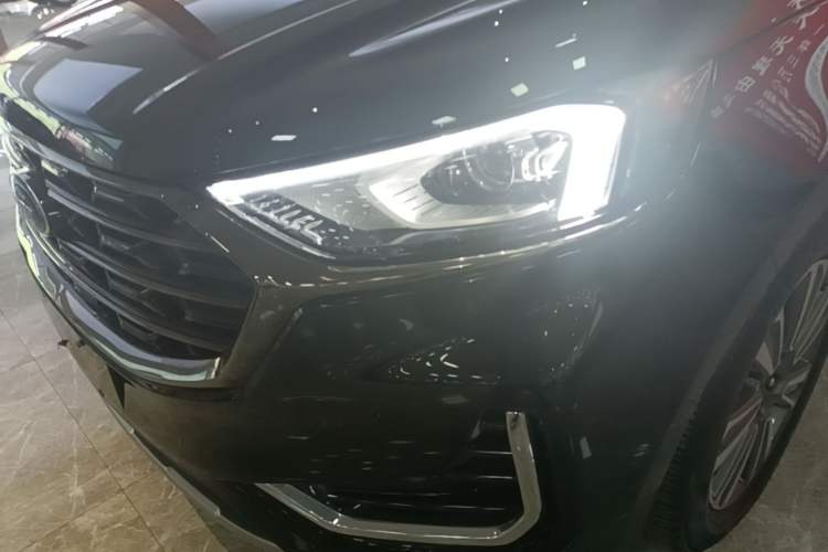 Used Ford Edge 2021 PLUS EcoBoost 245 Two-Wheel-Drive Platinum Edition 5 Seats Left Front Headlight