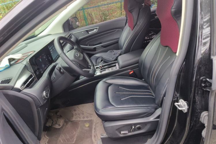 Used Ford Edge 2021 PLUS EcoBoost 245 Two-Wheel-Drive Platinum Edition 5 Seats Left Front Seat