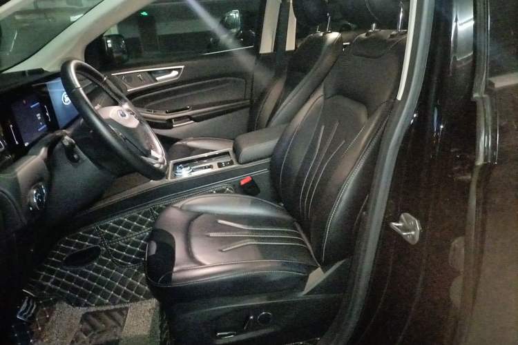 Used Ford Edge 2021 Facelifted PLUS EcoBoost 245 Two-Wheel Drive XLT 7-Seater Left Front Seat