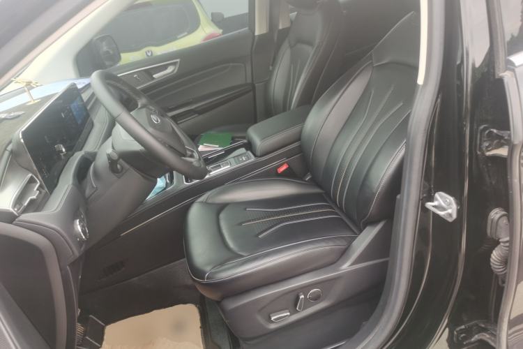 Used Ford Edge 2021 PLUS EcoBoost 245 Two-Wheel-Drive Platinum Edition 5 Seats Left Front Seat